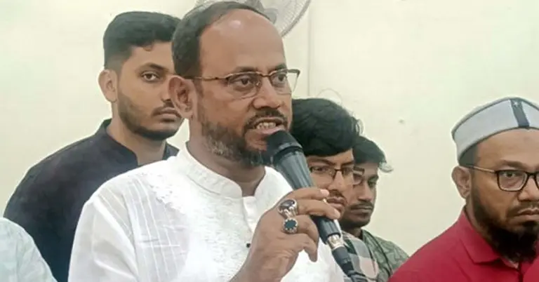 কথা বলছেন সুলতান সালাউদ্দিন টুকু